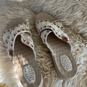 Christy Women's Floral Slide Sandals - Cream and Brown